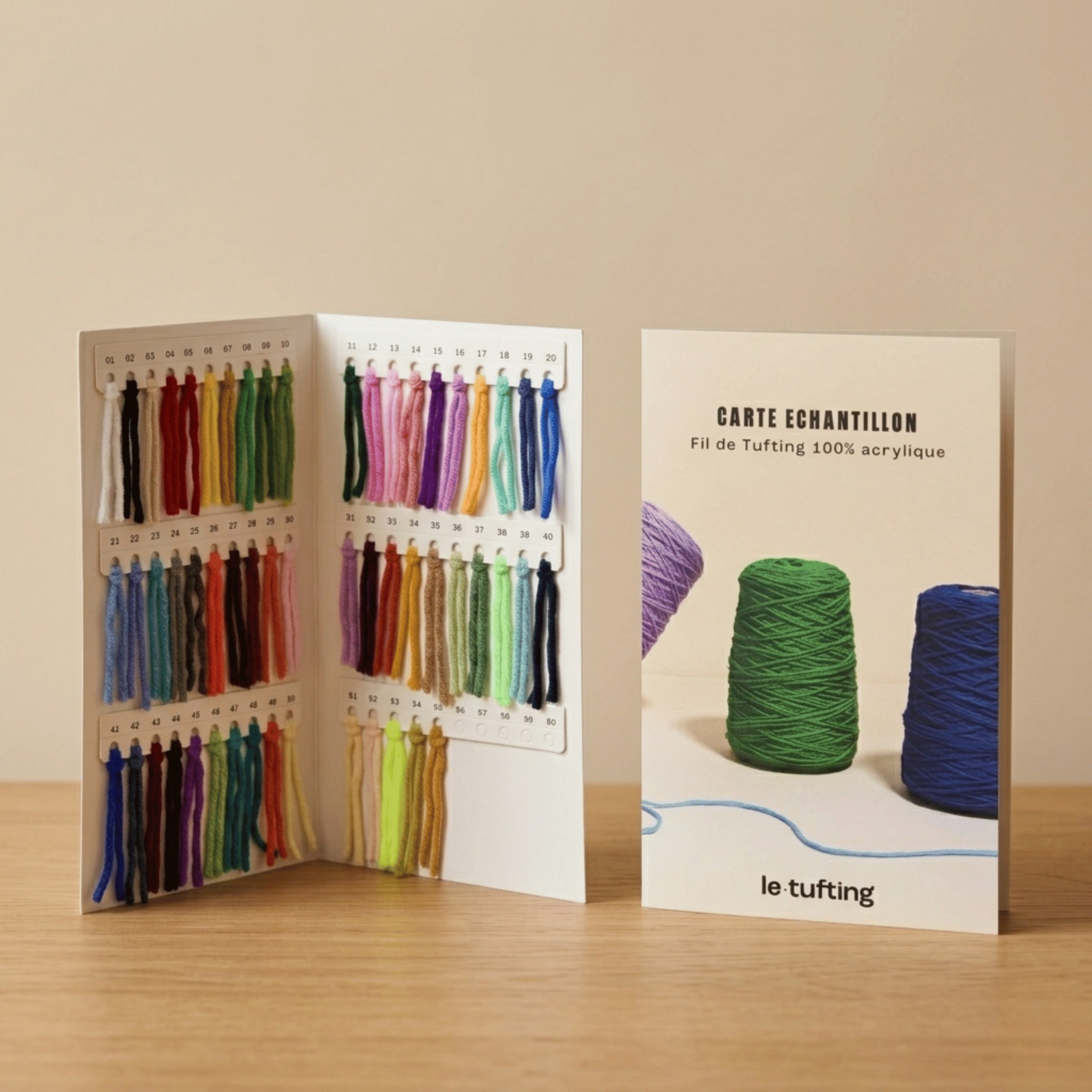 Carte d’échantillons de fils de tufting acrylique – 55 couleurs